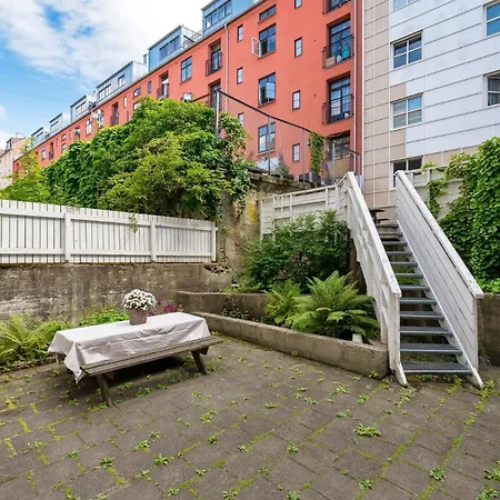 Lovely With Two Large Bedrooms Nearby Opera, Vis A Vis Botanical Garden Apartment Oslo
