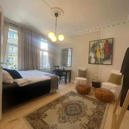 Appartement Lovely With Two Large Bedrooms Nearby Opera, Vis A Vis Botanical Garden *