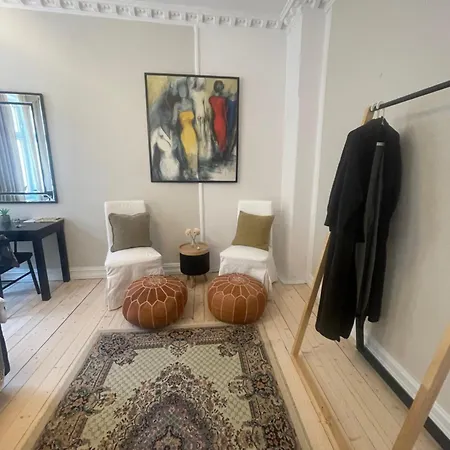 Lovely With Two Large Bedrooms Nearby Opera, Vis A Vis Botanical Garden Appartement *