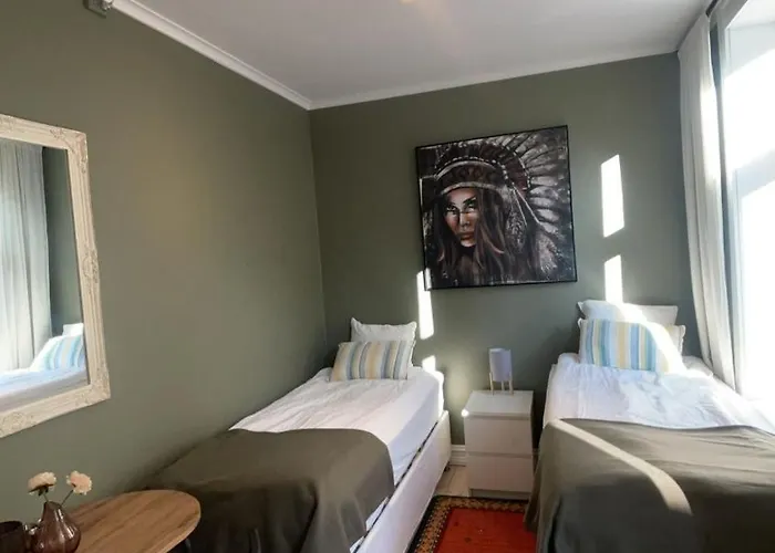Apartment Lovely With Two Large Bedrooms Nearby Opera, Vis A Vis Botanical Garden *